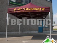Barnum personnalisé pour club cycliste KVC Meetjesland (3x3 bordeaux).