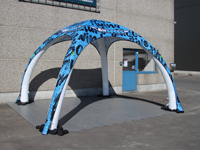 Tente gonflable de 4x4 m pour la firme Airspace