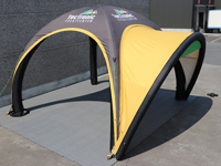 Tente gonflable de 4x4 avec auvent