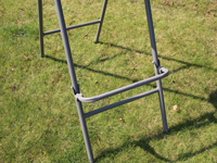 Le repose-pieds est également pliable