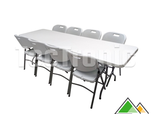 Table pliante 240 cm avec 8 chaises