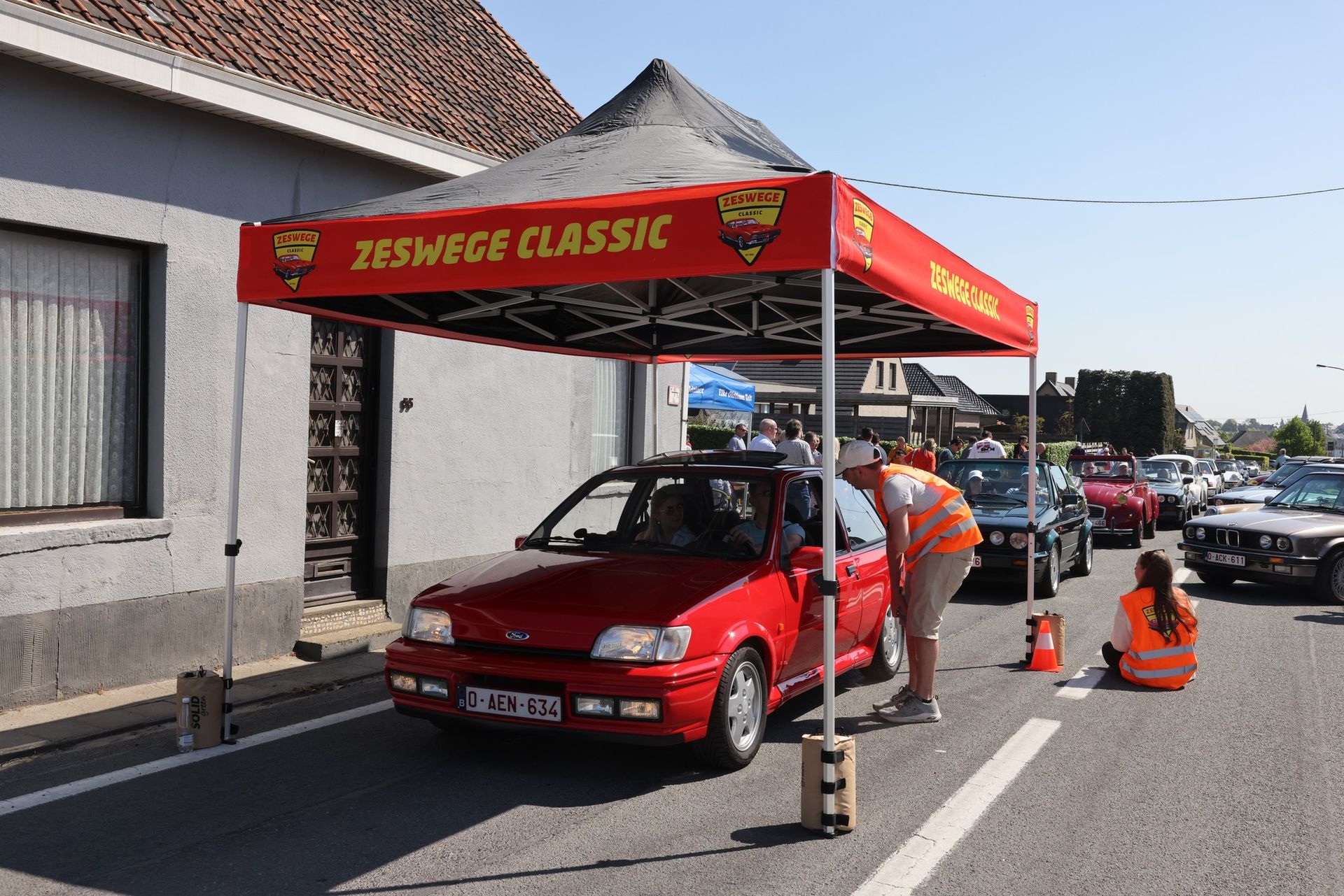 Zeswege Classic bannière imprimée amovible sur un stand pliant noir