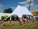 Witte elegante stervormige tent