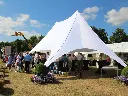 Eventtent wit met dubbele mast