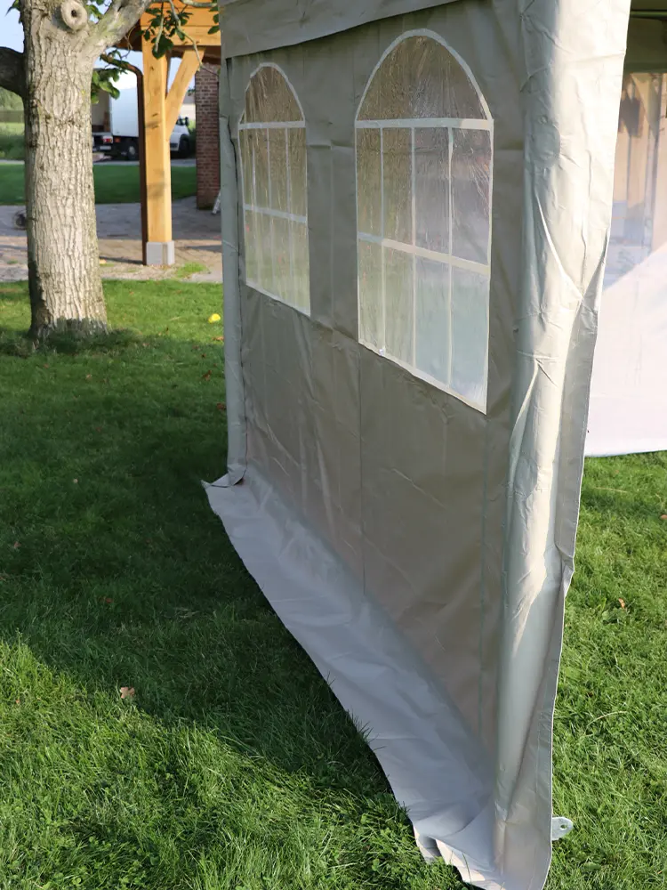 Tochtflappen onderaan de zijwanden van elke HQ partytent