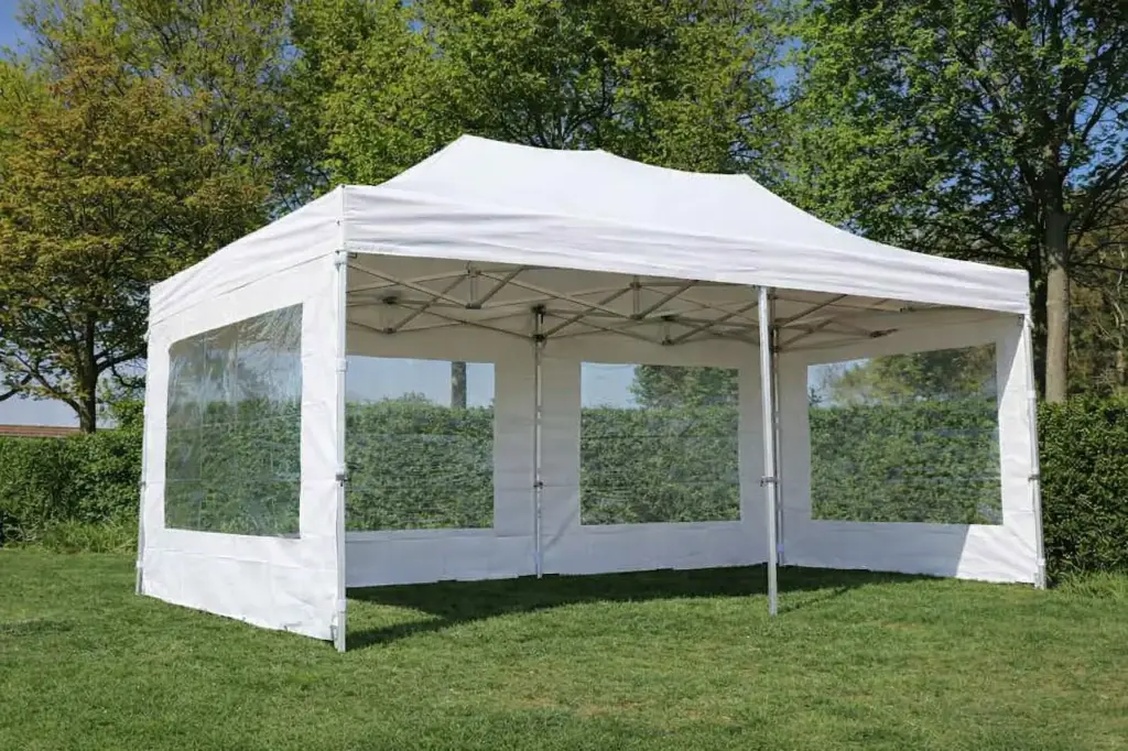 Fin de série : tente pliante 4 x 8 m Solid 50 pvc blanc