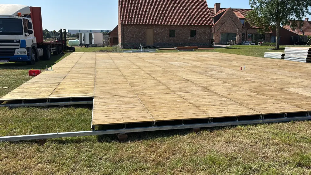 Plancher modulaire en bois