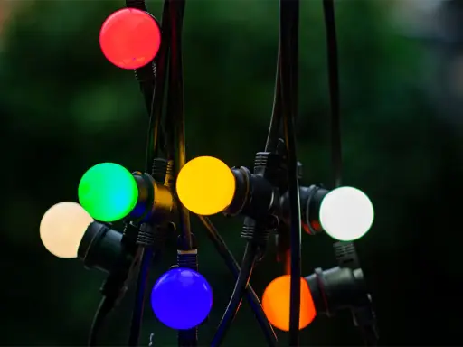 Fin de série : guirlande lumineuse 16 m (multicolore) – incl. 4 ampoules de rechange