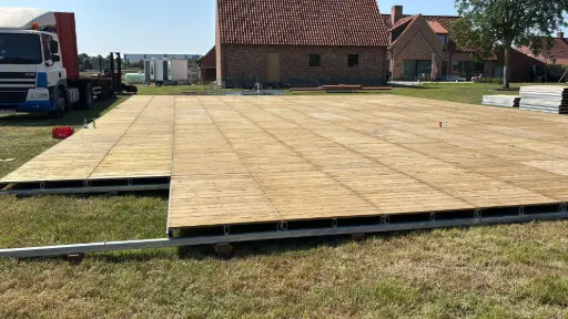 Plancher modulaire en bois
